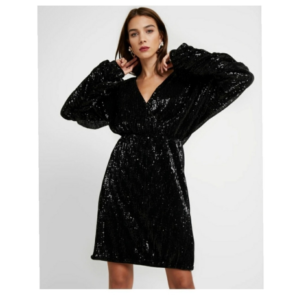 Elegant Black Sequin V-Neck Dress